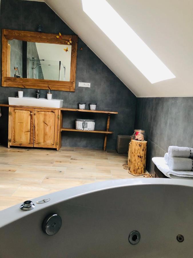 Nibylandia Motylkowa Villa Nowa Wies Grodziska Exteriör bild